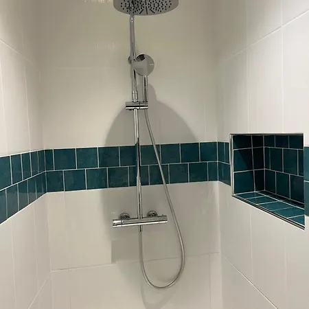 De Coussanne 3 Apartamento *