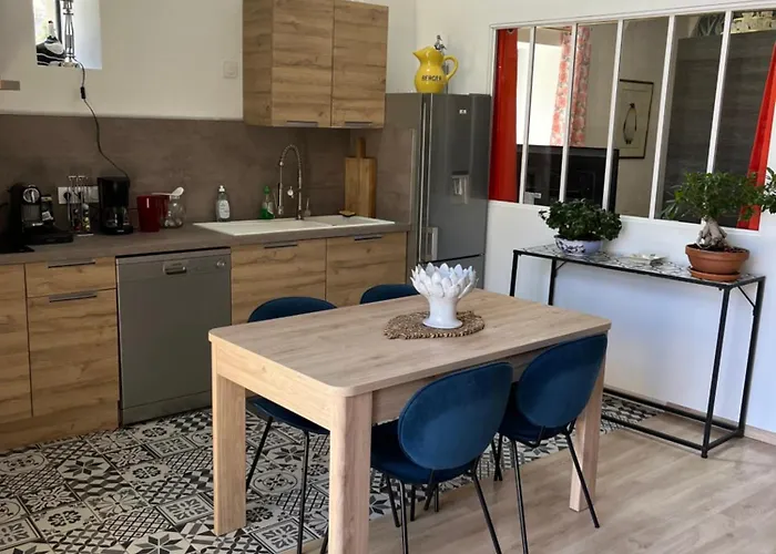 De Coussanne 3 Apartamento *